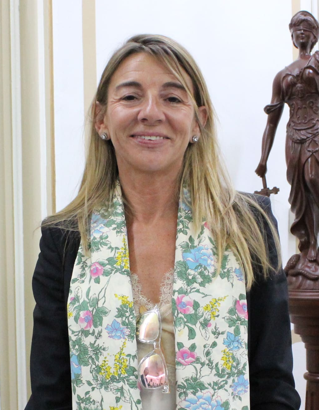 ISABEL MORÓN PENDÁS